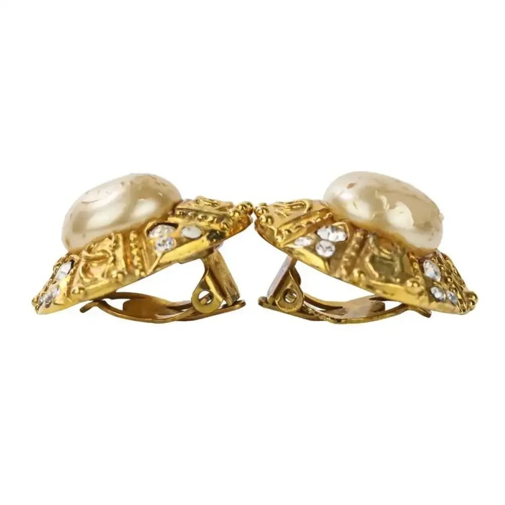 Chanel Vintage Earrings Pearl Gold-Tone #210138C52B - Picture 5 of 9